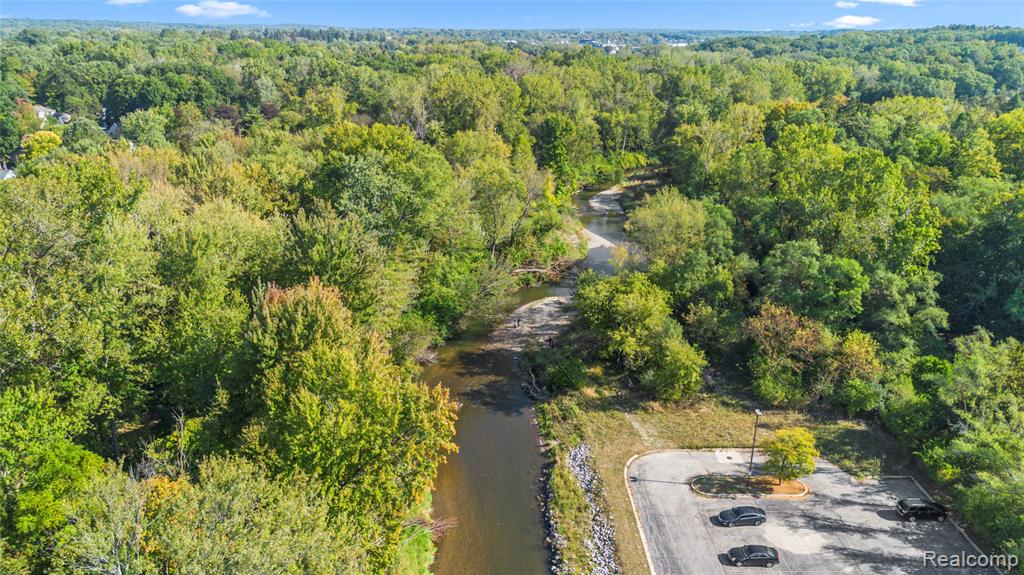 821 River Bend Drive, Rochester Hills, MI 48307 — Photo 44
