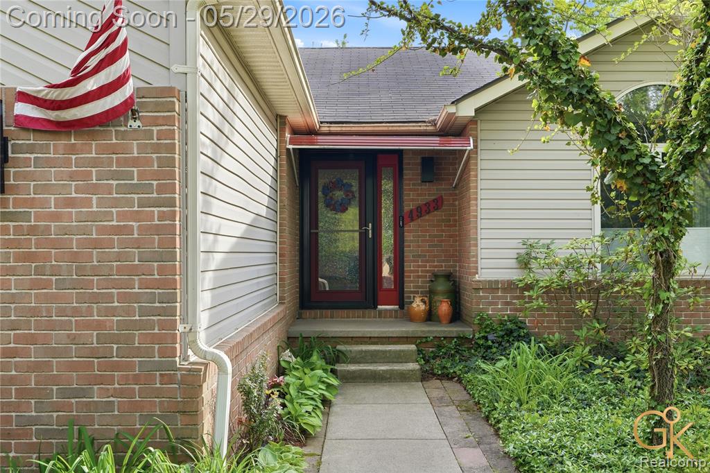 4933 Iroquois Boulevard, Clarkston, MI 48348 — Photo 4