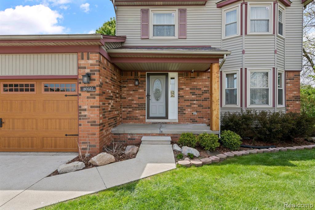 50631 NEWCASTLE Drive, Chesterfield, MI 48047 — Photo 3