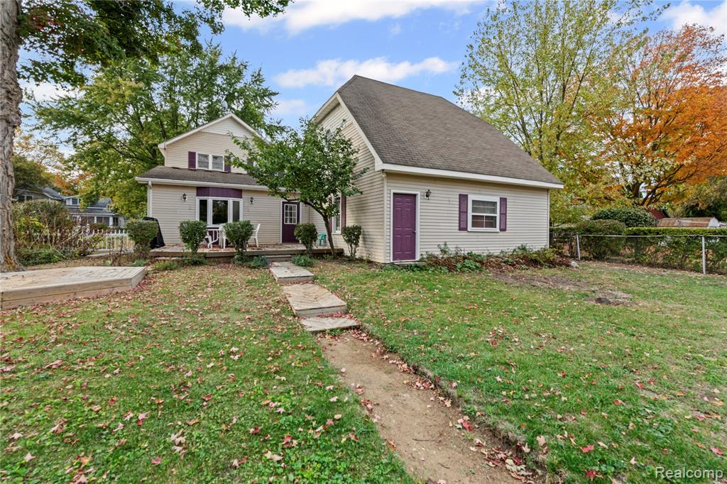 8 Hovey Street, Oxford, MI 48371 — Photo 5