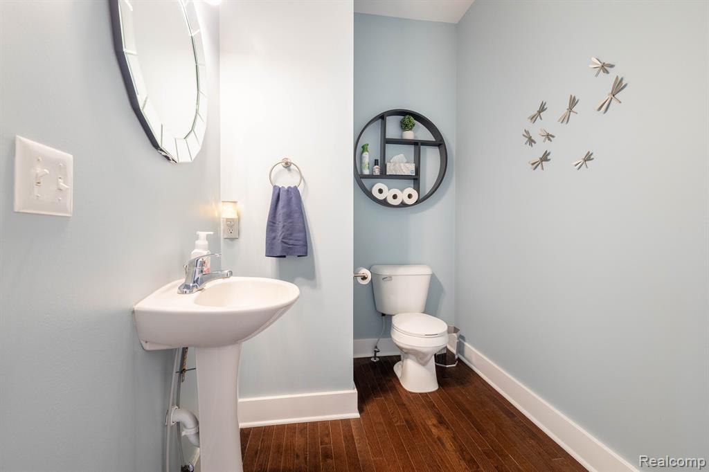 299 NAPA VALLEY Drive, Milford, MI 48381 — Photo 38