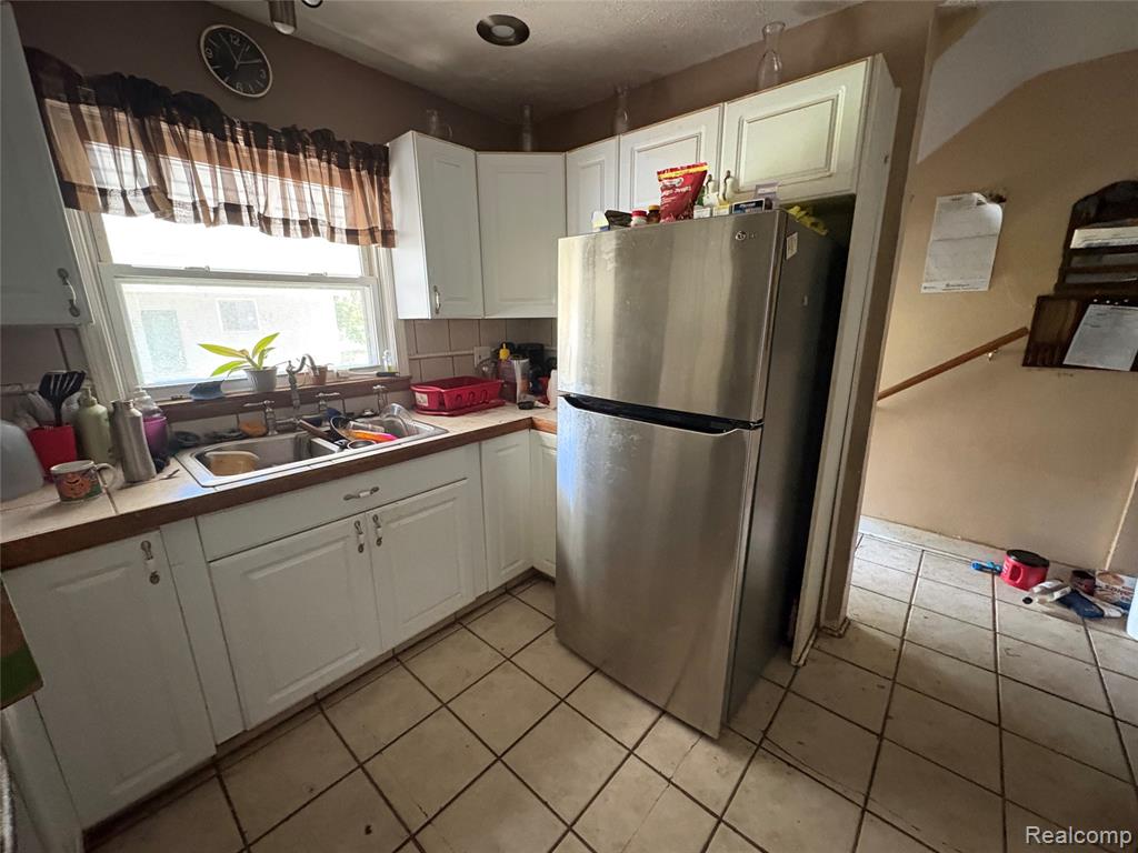 818 Loa Street, Lansing, MI 48910 — Photo 11