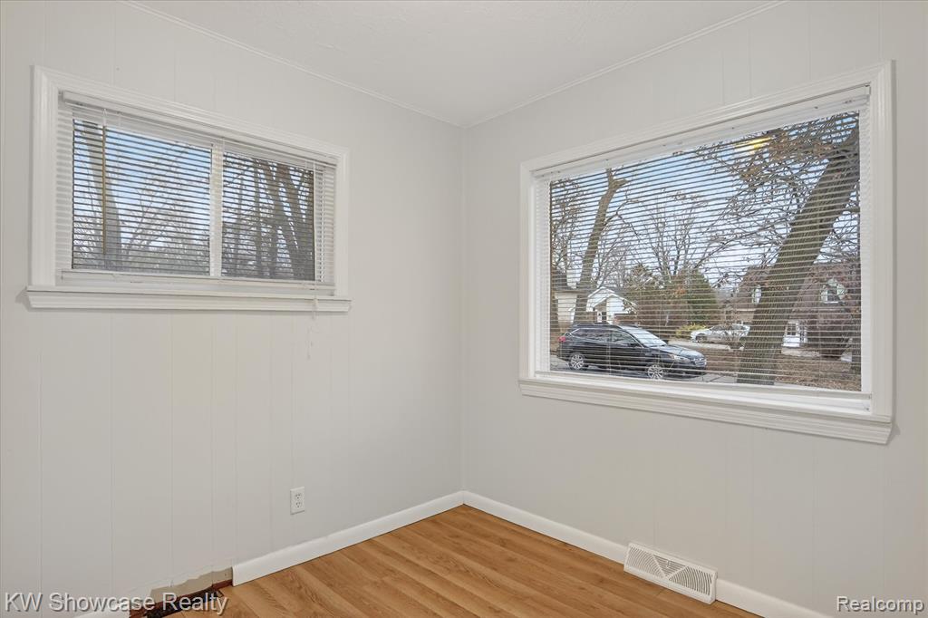 1860 Ladd Road, Wolverine Lake, MI 48390 — Photo 15