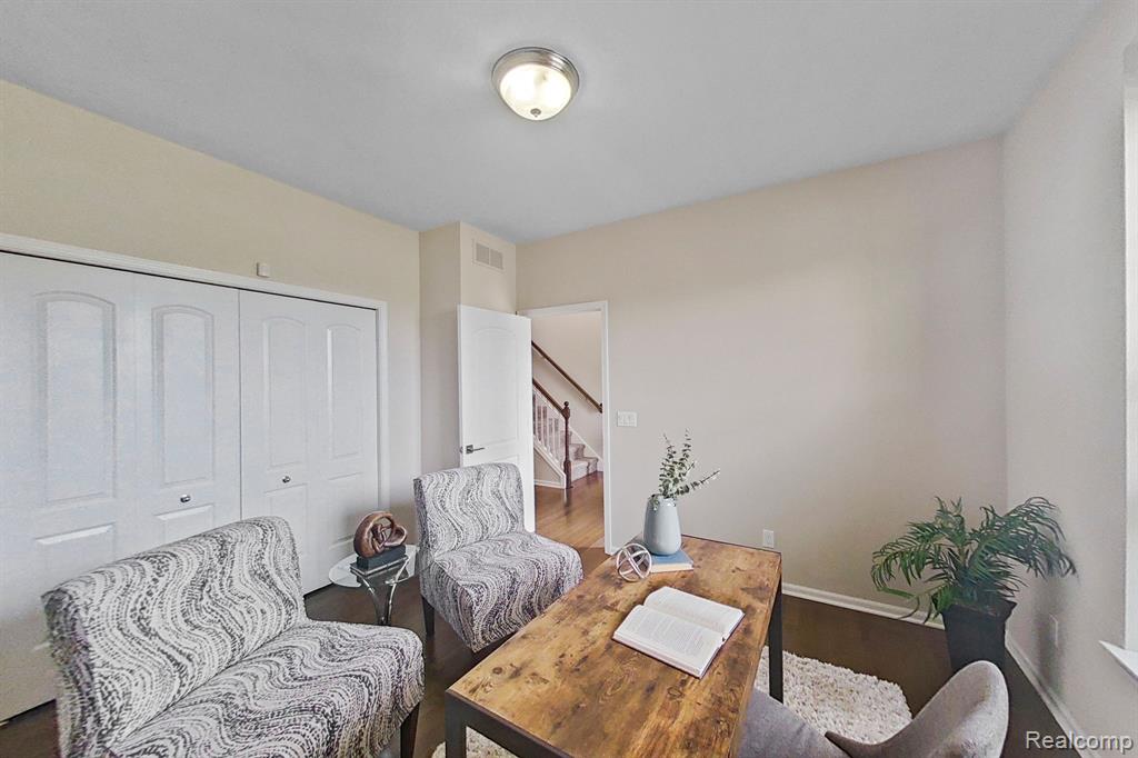 50736 SEVILLA Circle, Novi, MI — Photo 9