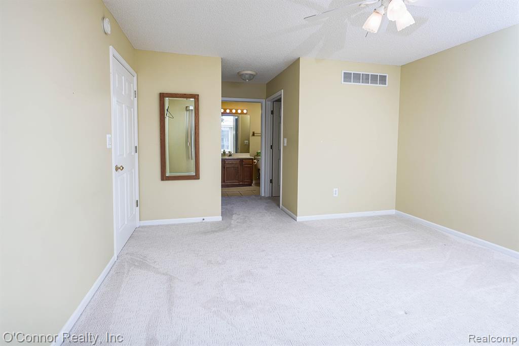 804 Crystal Lane, Marysville, MI 48040 — Photo 17