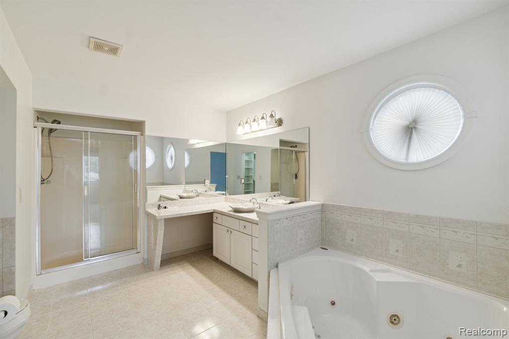 8062 FOX HOLLOW Road, Goodrich Vlg, MI — Photo 21