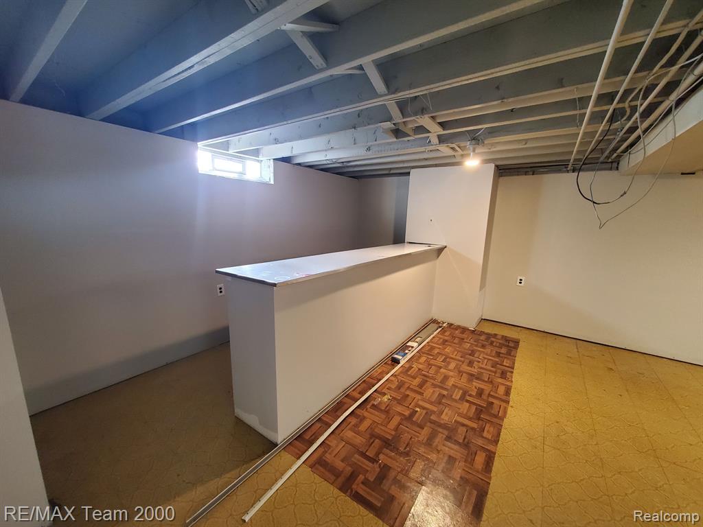 4639 KINGSTON Street, Dearborn Heights, MI 48125 — Photo 19