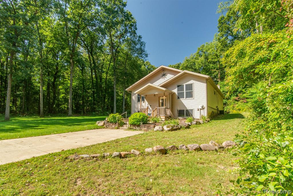 11375 CLINTON Road, Rives Junction, MI 49277 — Photo 3