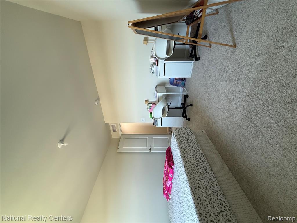 49654 Hummel Drive, Macomb, MI 48044 — Photo 10