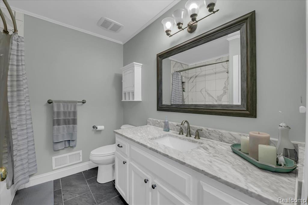 8159 Pickering Place, Westland, MI — Photo 36