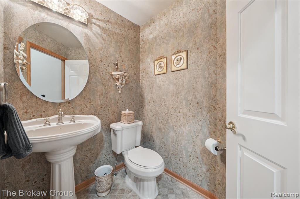 9398 Highland Court, Davison, MI 48423 — Photo 24