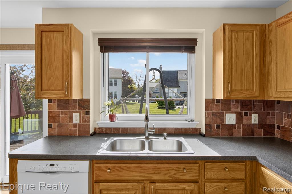8068 Creek Bend Drive, Ypsilanti, MI 48197 — Photo 22