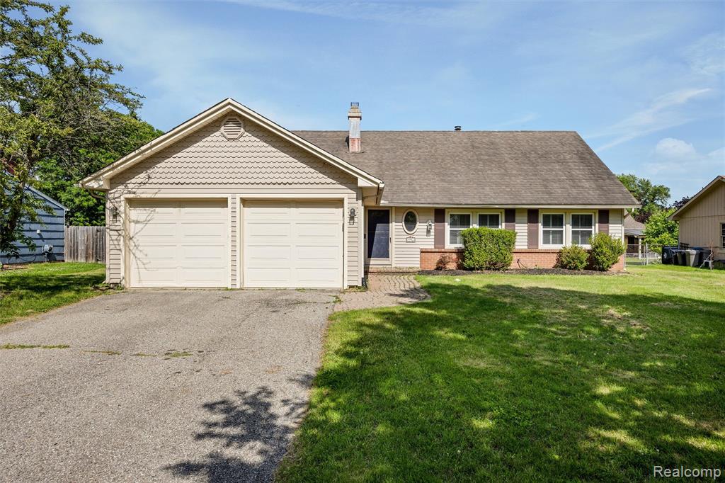 4942 Butler Drive, Troy, MI 48085 — Photo 2