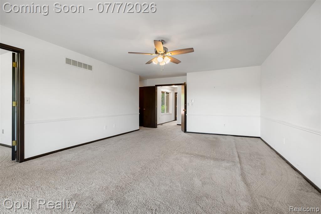 3961 Chablis Street, West Bloomfield, MI 48323 — Photo 25