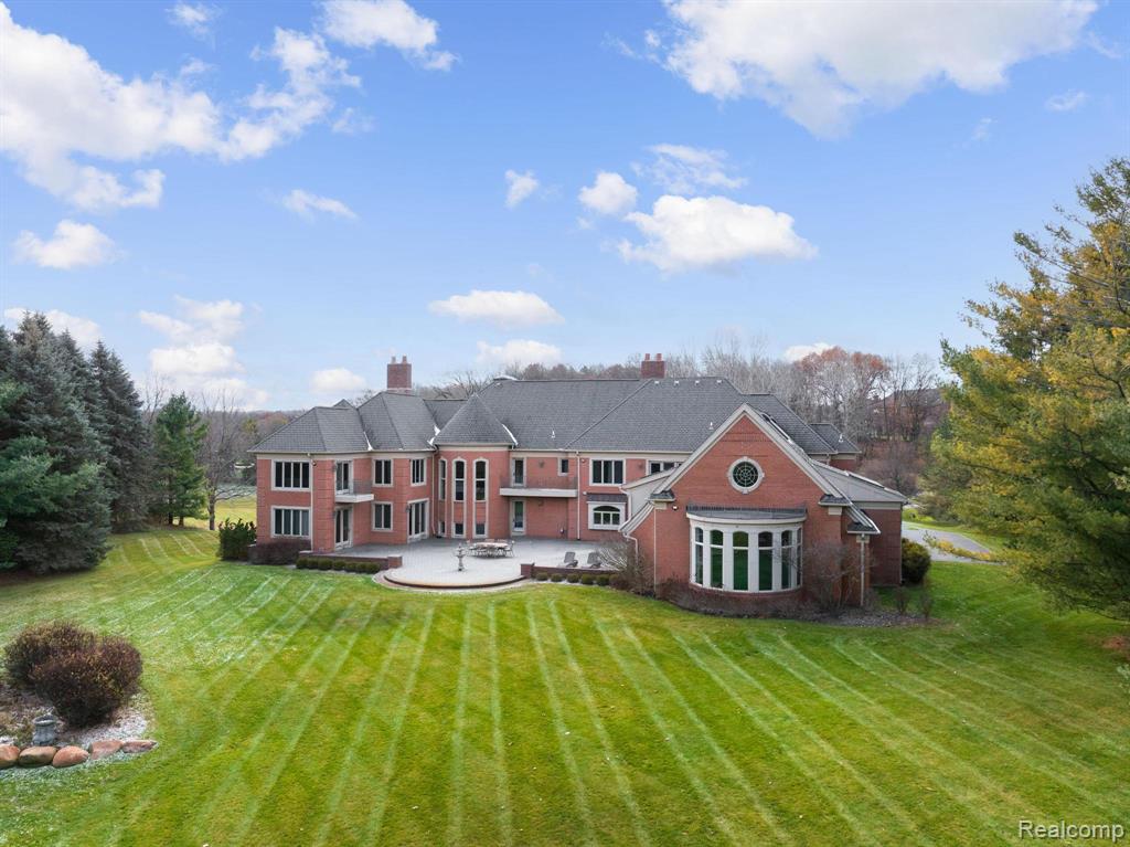 5165 Abbey Road, Rochester, MI, 48306