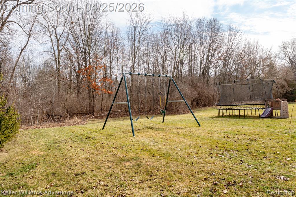 1758 Four Seasons Drive, Howell, MI 48843 — Photo 46