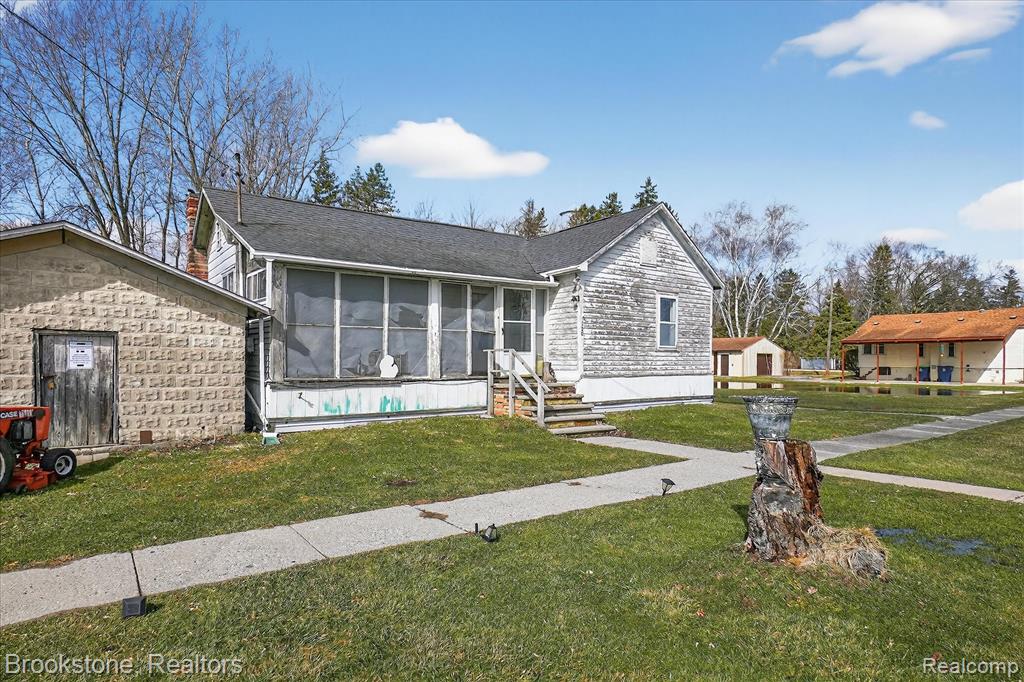 120 S Miami Street, St. Charles, MI 48655 — Photo 2