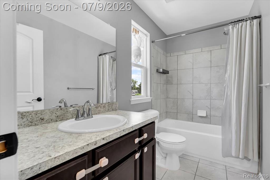 4600 Bradley Circle, Troy, MI 48085 — Photo 14