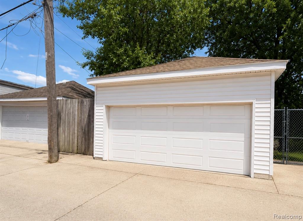 2393 N Green Street, Detroit, MI 48209 — Photo 2