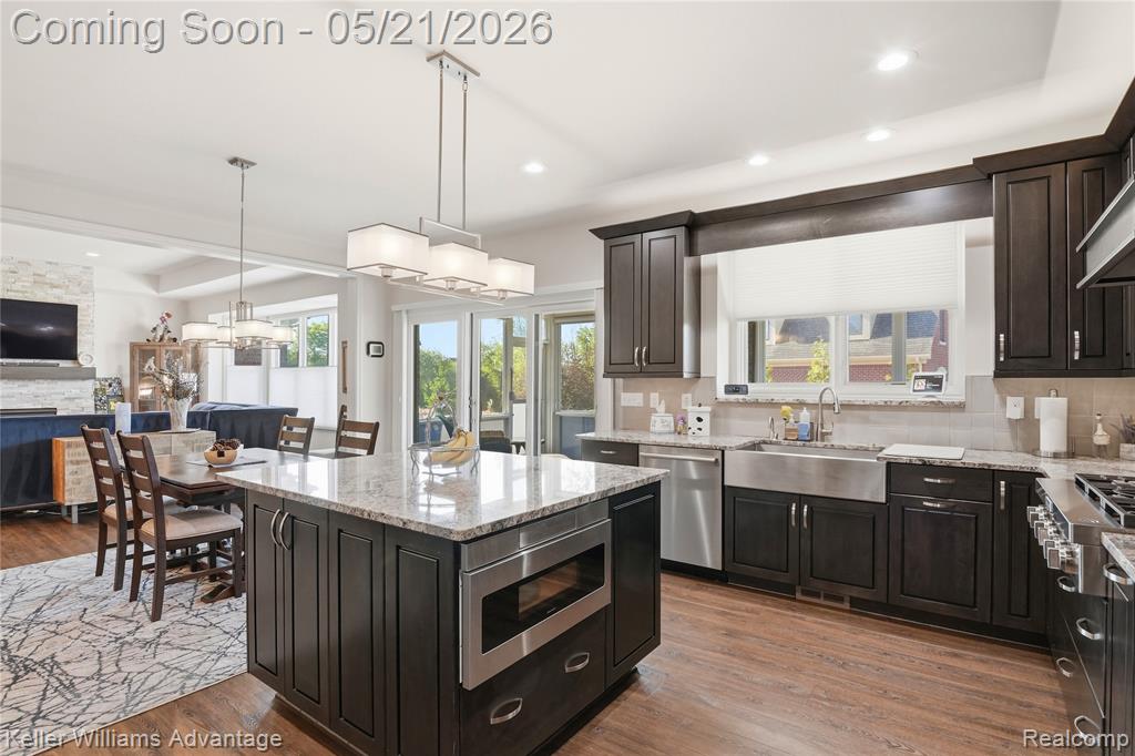 37125 White Tail Court, Farmington, MI 48335 — Photo 10