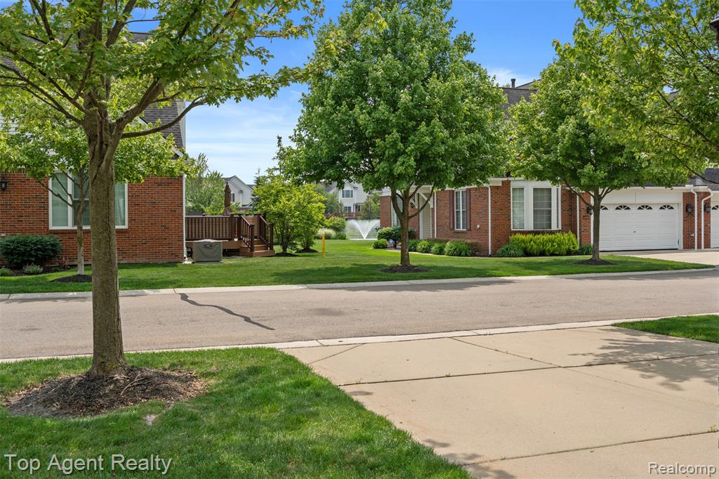 41506 Oconnor Lane, 156, Novi, MI 48377 — Photo 51