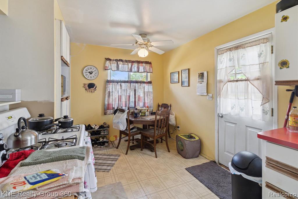 6074 NIGHTINGALE Street, Dearborn Heights, MI 48127 — Photo 28