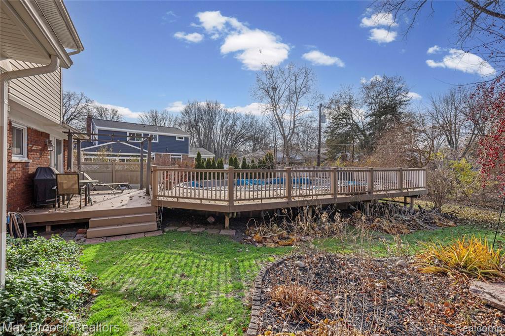 6335 Thorneycroft Drive, Shelby Twp, MI 48316 — Photo 40