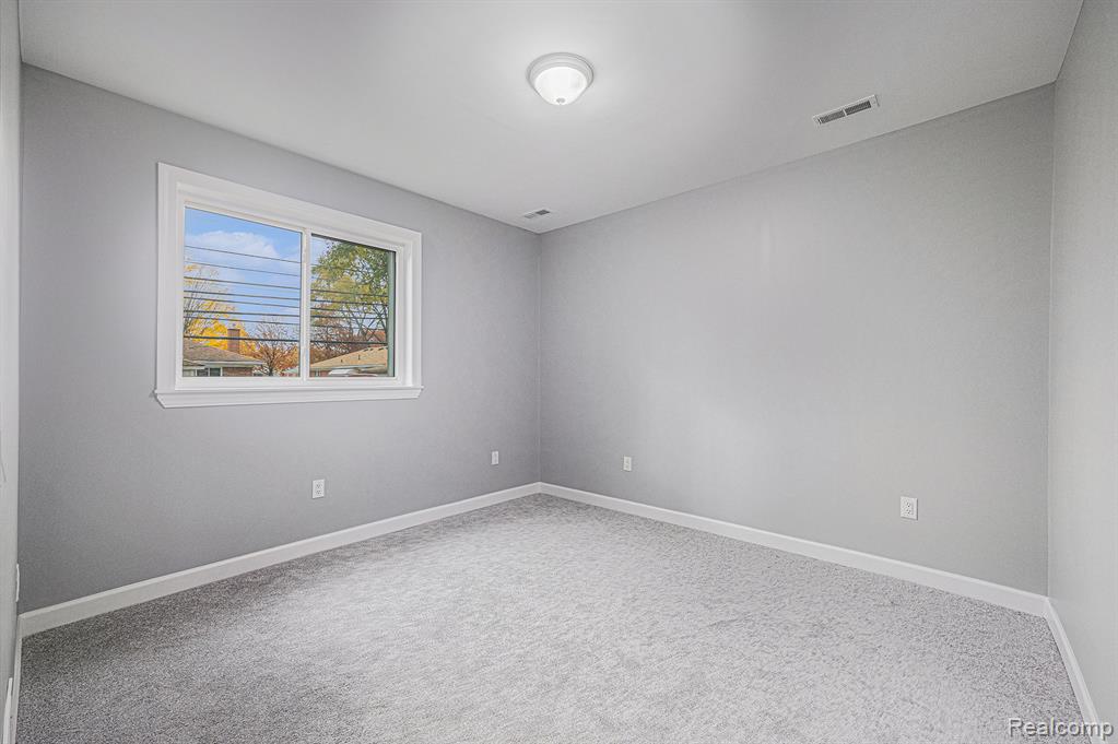 4456 Monroe Road, Dearborn Heights, MI 48125 — Photo 12