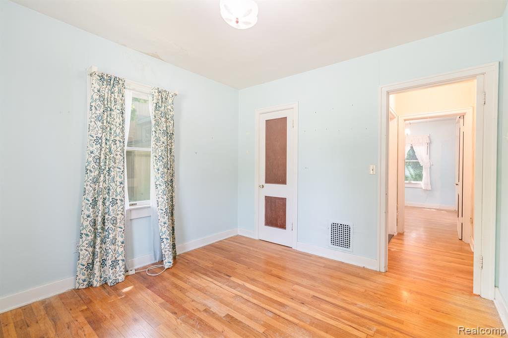 2327 FOSS Street, Ann Arbor, MI 48103 — Photo 11