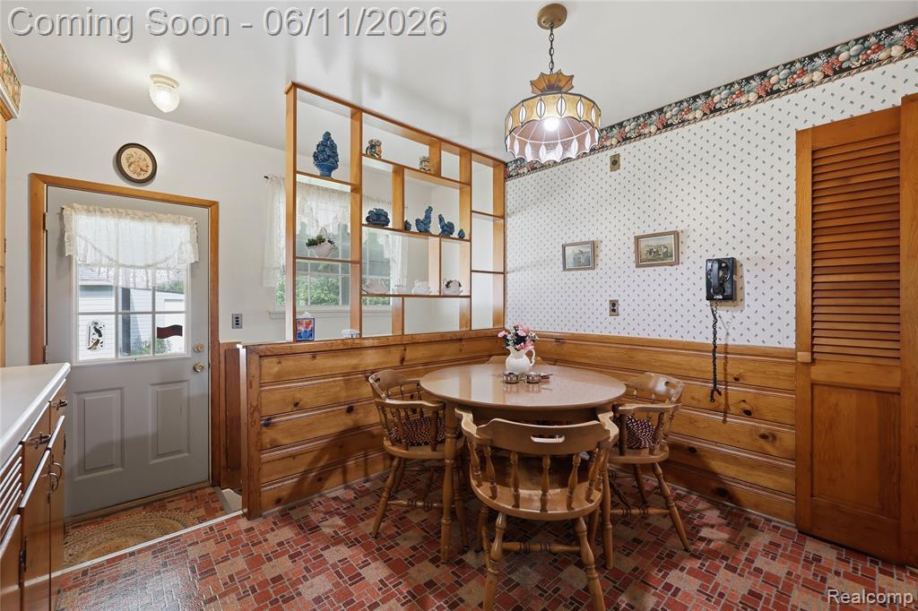 29609 Mark Avenue, Madison Heights, MI 48071 — Photo 15