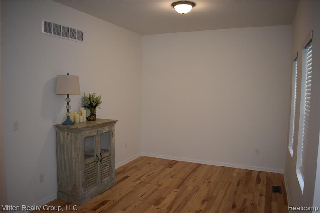 16255 Catalpa Ridge Drive, Holly, MI 48442 — Photo 11