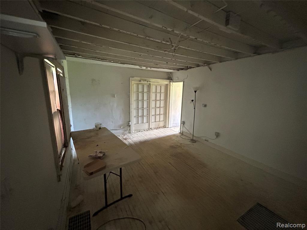 2356 S DYE Road, Flint, MI 48532 — Photo 12