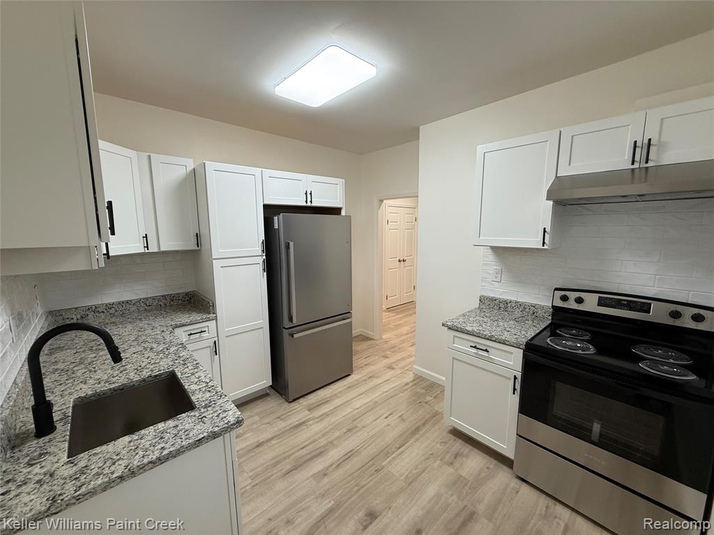 410 E 12 Mile Road, Royal Oak, MI 48073 — Photo 22