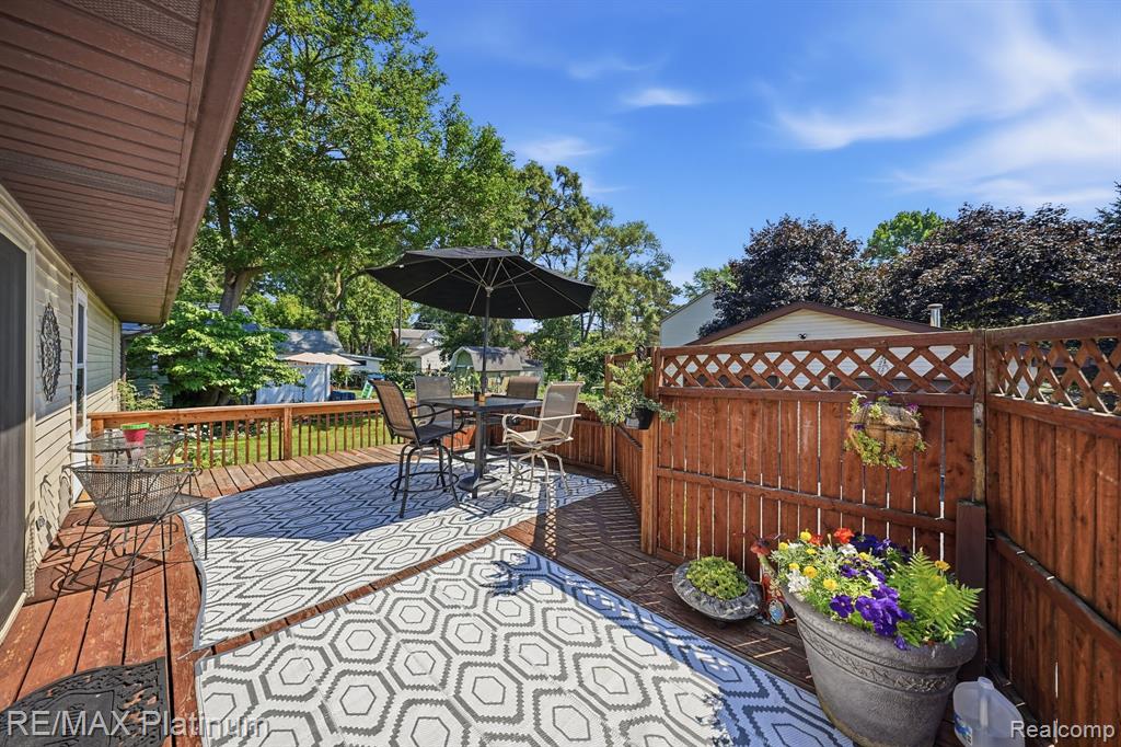 127 S East Street, Fowlerville, MI 48836 — Photo 30