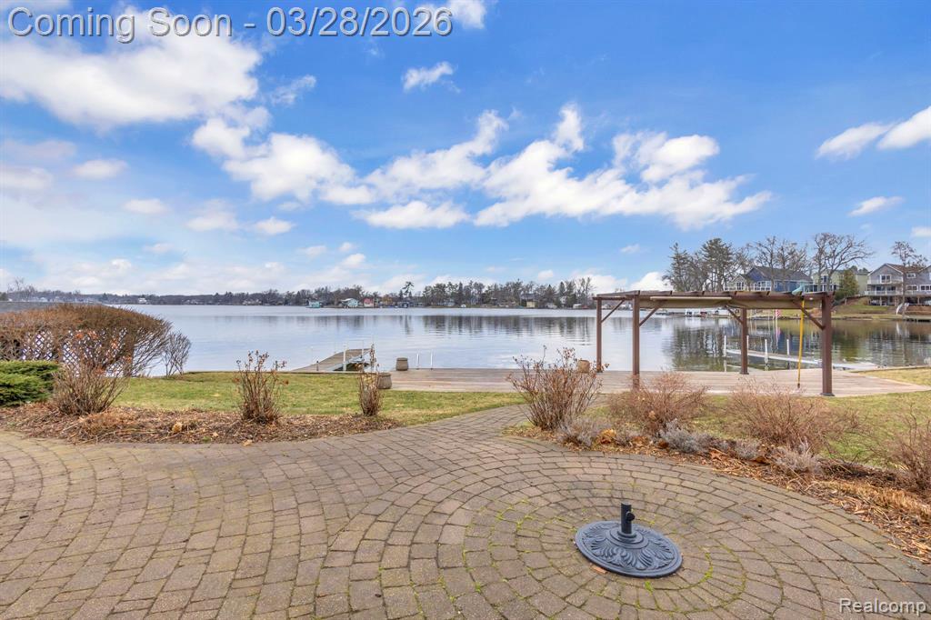 664 King Circle, Lake Orion, MI 48362 — Photo 48