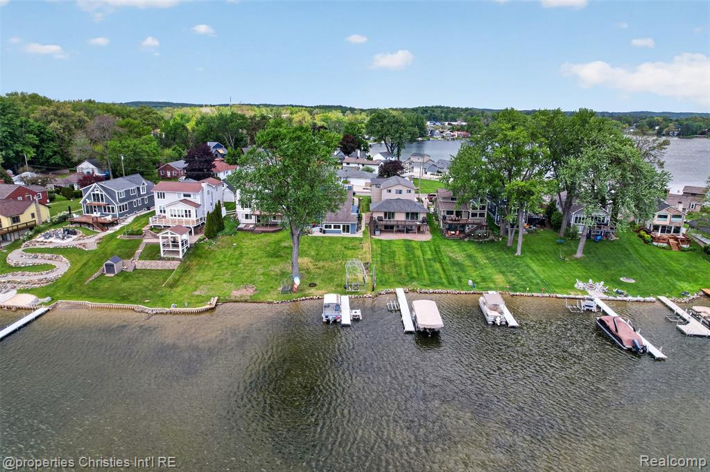 10219 Lakeside Drive, White Lake, MI — Photo 46
