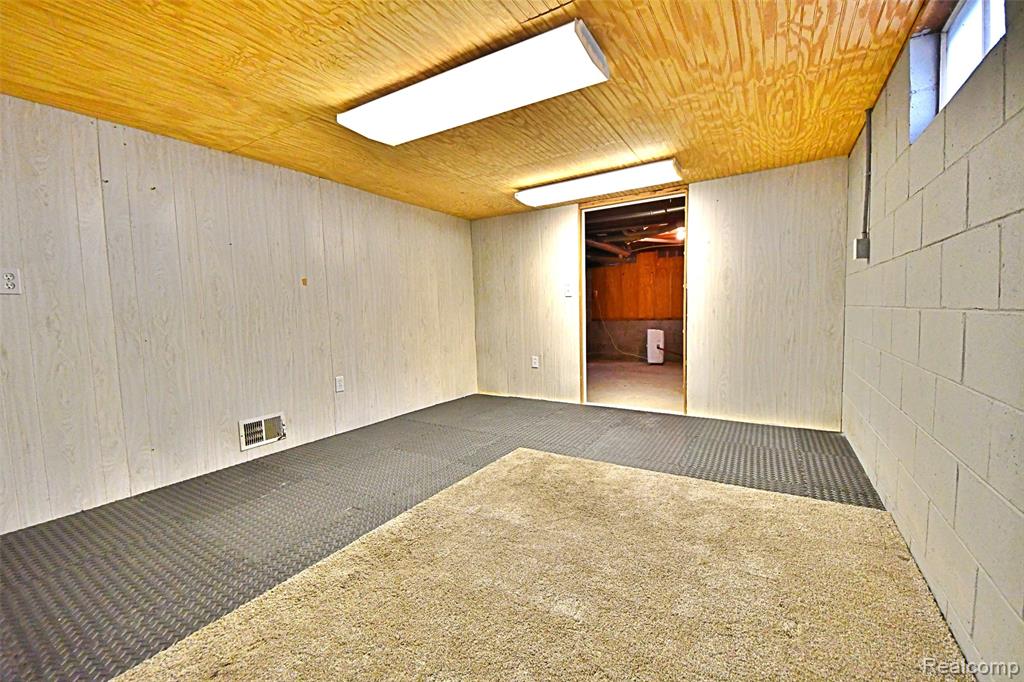 8702 Center Street, St. Helen, MI 48656 — Photo 27