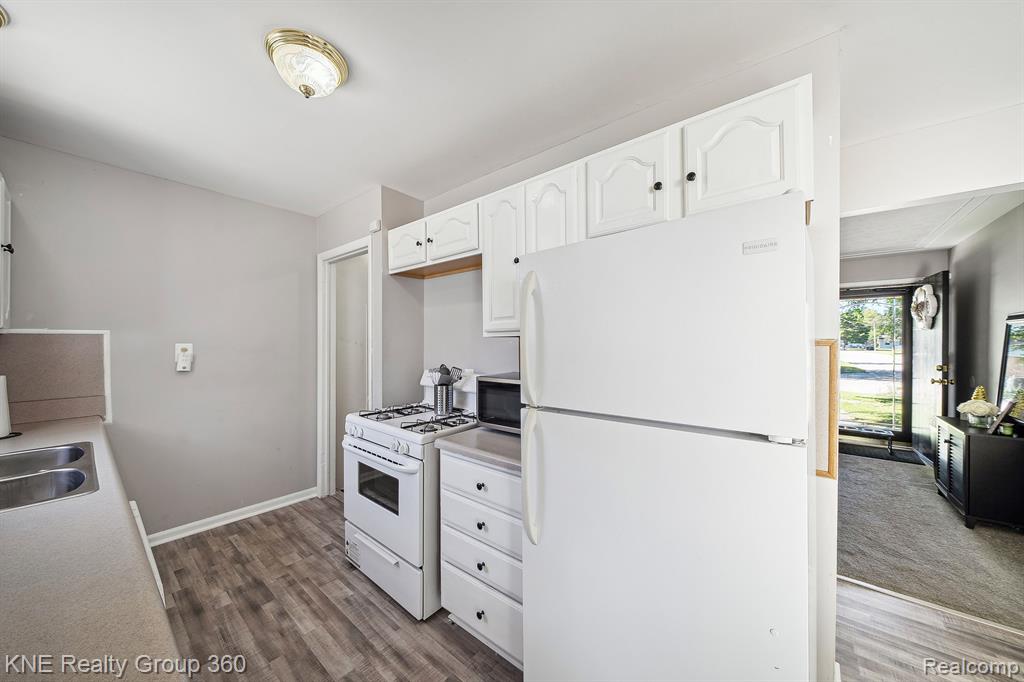 1395 BYRON Avenue, Ypsilanti, MI 48198 — Photo 15