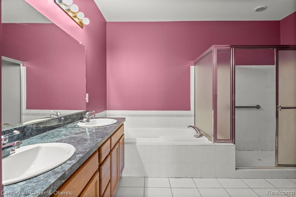 4027 Forest Bridge Drive, Canton, MI 48188 — Photo 12