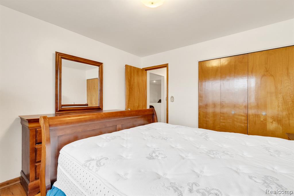 8331 Stanley Drive, Warren, MI 48093 — Photo 20
