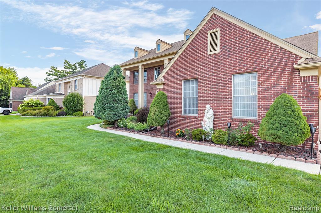 41659 Touchstone Drive, Sterling Heights, MI 48314 — Photo 3