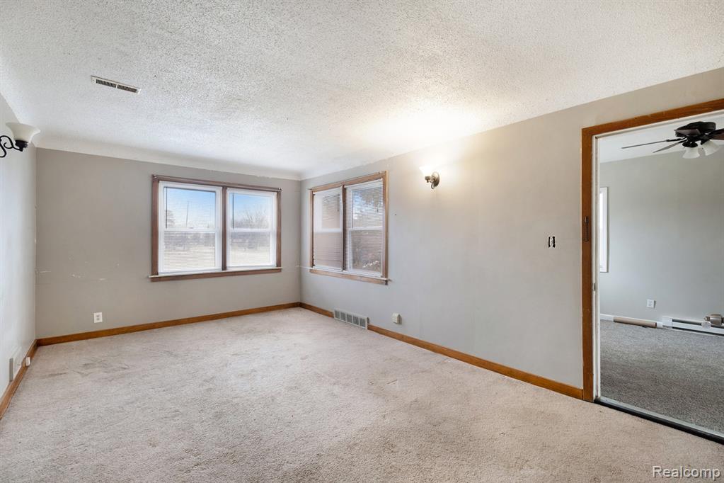 4138 Lapeer Road, Burton, MI 48509 — Photo 6