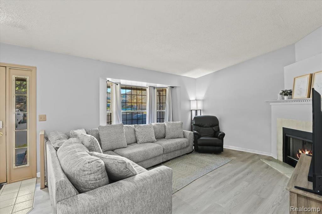 29485 Beau Ridge, Farmington Hills, MI 48331 — Photo 6