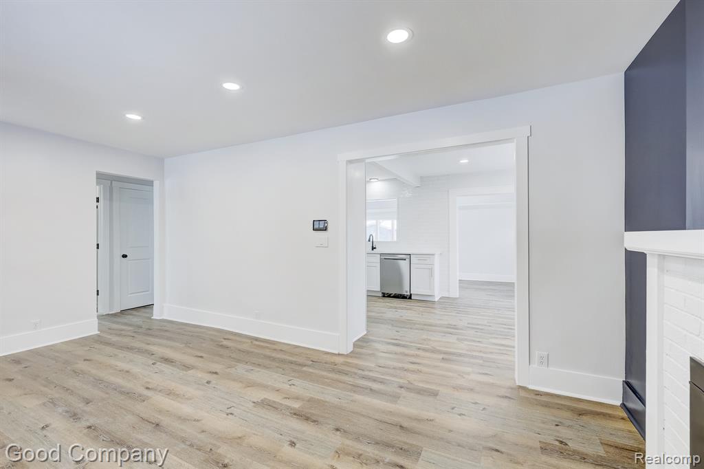16309 Kirkshire Avenue, Beverly Hills, MI 48025 — Photo 12