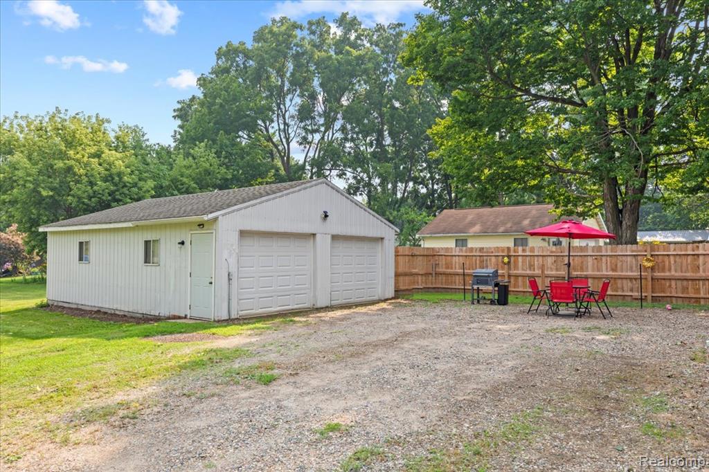 607 W Henry Street, Charlotte, MI 48813 — Photo 30