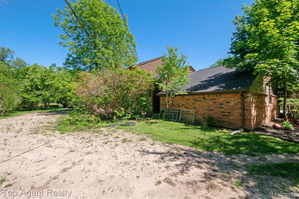 6525 Little Turkey Run, Utica, MI 48317 — Photo 42