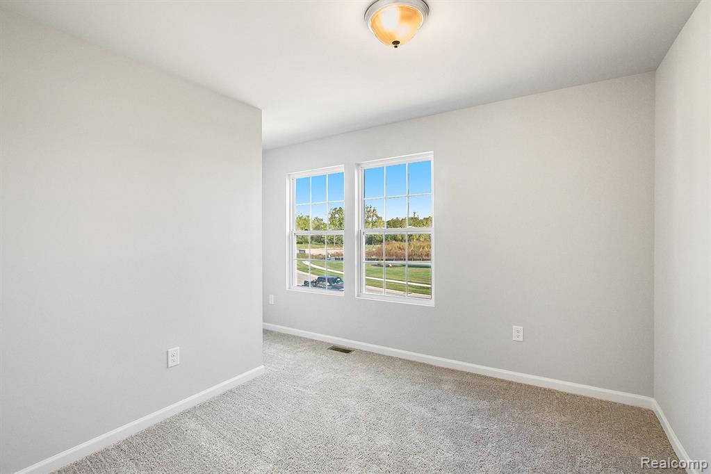 8377 Majestic Boulevard, Fowlerville, MI 48836 — Photo 18