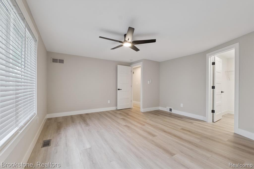 8721 Kennedy Circle North, 4, Warren, MI 48093 — Photo 32