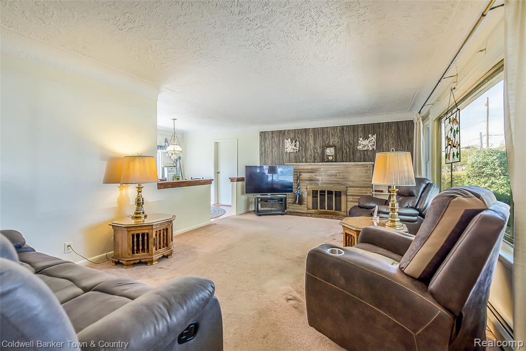 32297 Warren Road, Garden City, MI — Photo 9