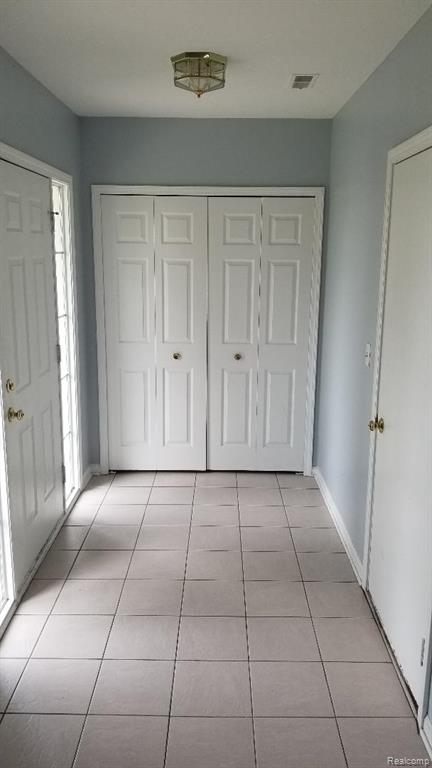 16387 Chatham Drive, Macomb, MI 48044 — Photo 5
